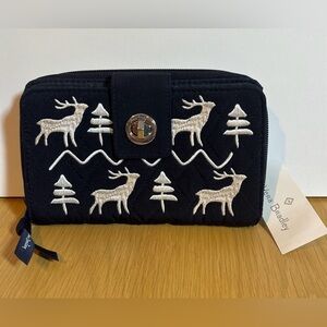 NWT Vera Bradley RFID Turnlock Wallet in "Merry Mischief Snow Day" Embroidered